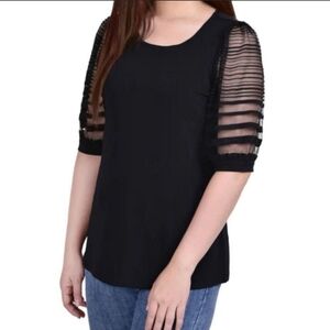 NWT 2X Blk Blouse w/Sheer Sleeves